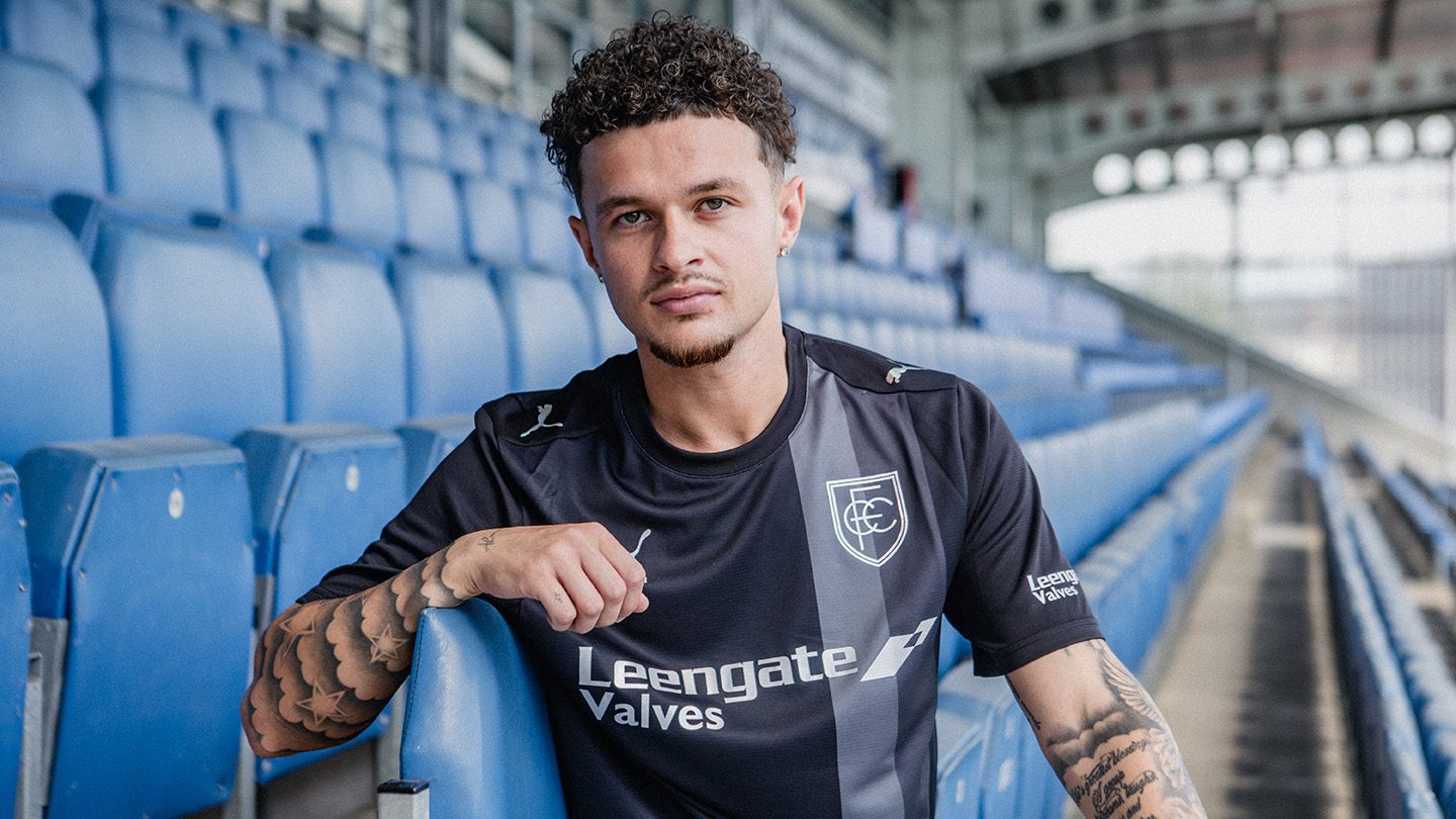 262206_New Signing_0028 web